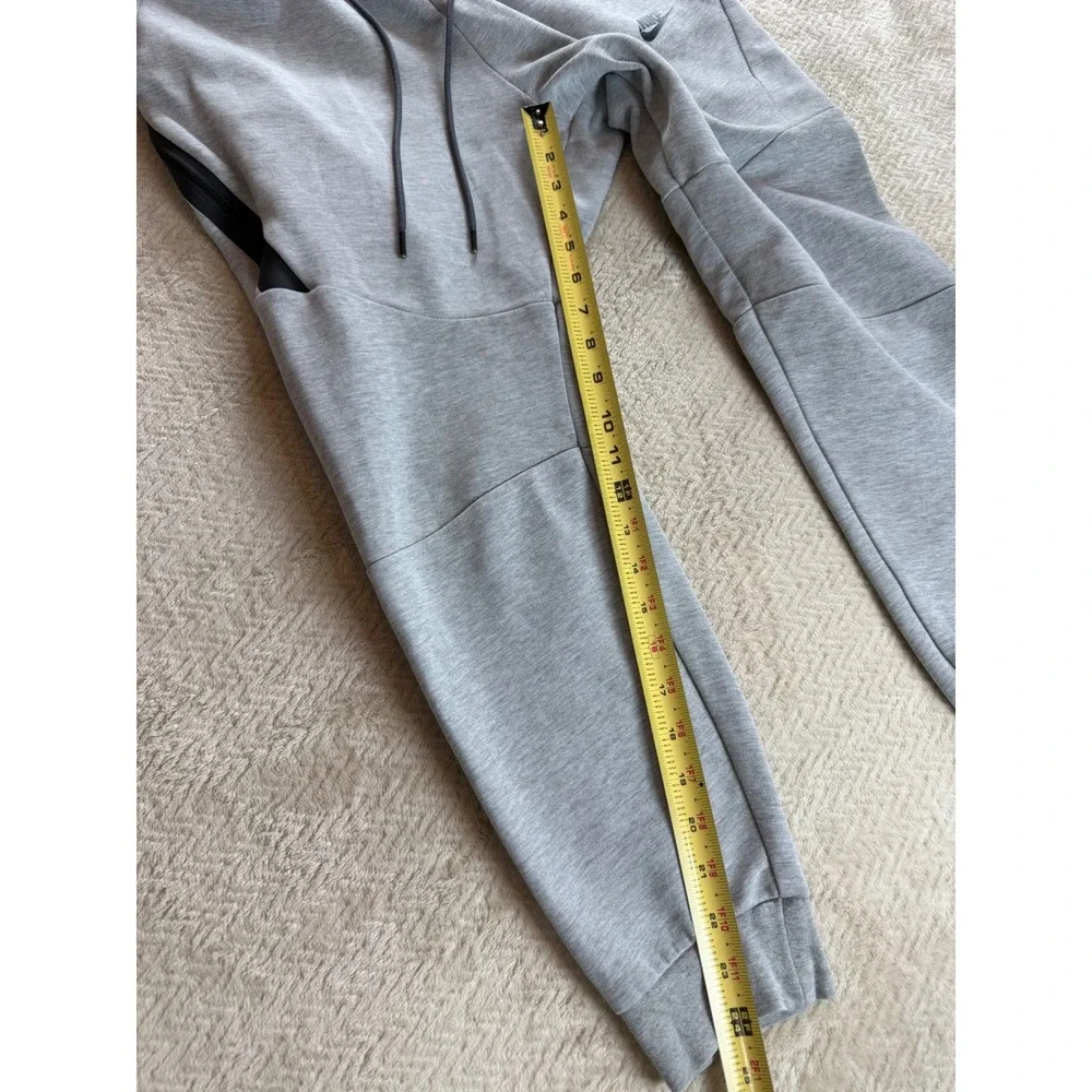 Nike Tech Fleece Joggers Mens‎ Medium Grey Heather Tapered Sweatpants